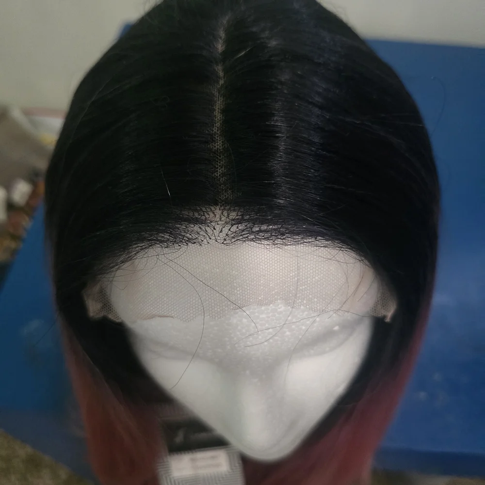 Elegant Ombre Lace Front Wig - Black and Pink